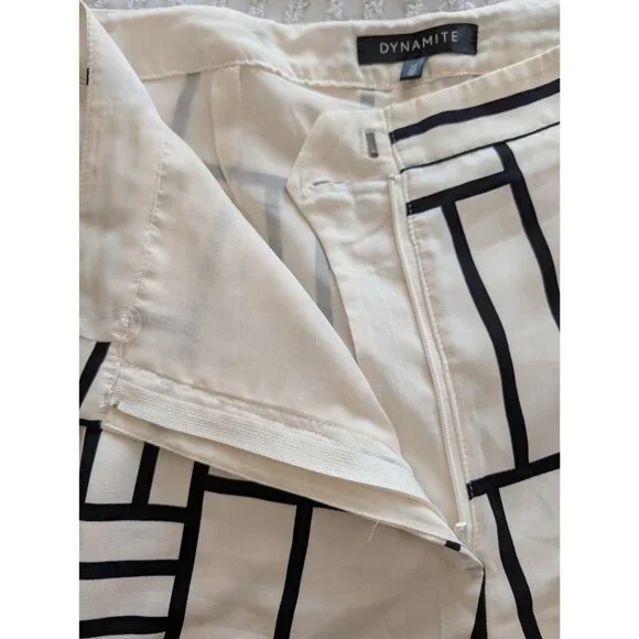 Dynamite Heidi Wide Leg Pants | Size 10 - Picture 7 of 11